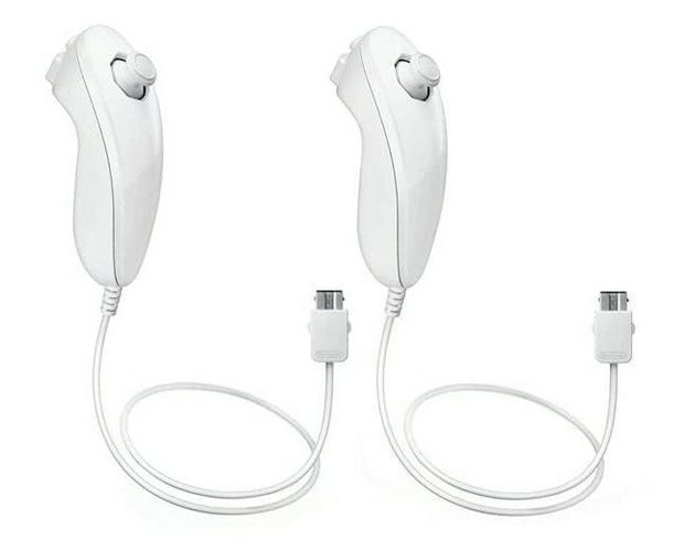 Nintendo Wii Gaming Console Bundle - White