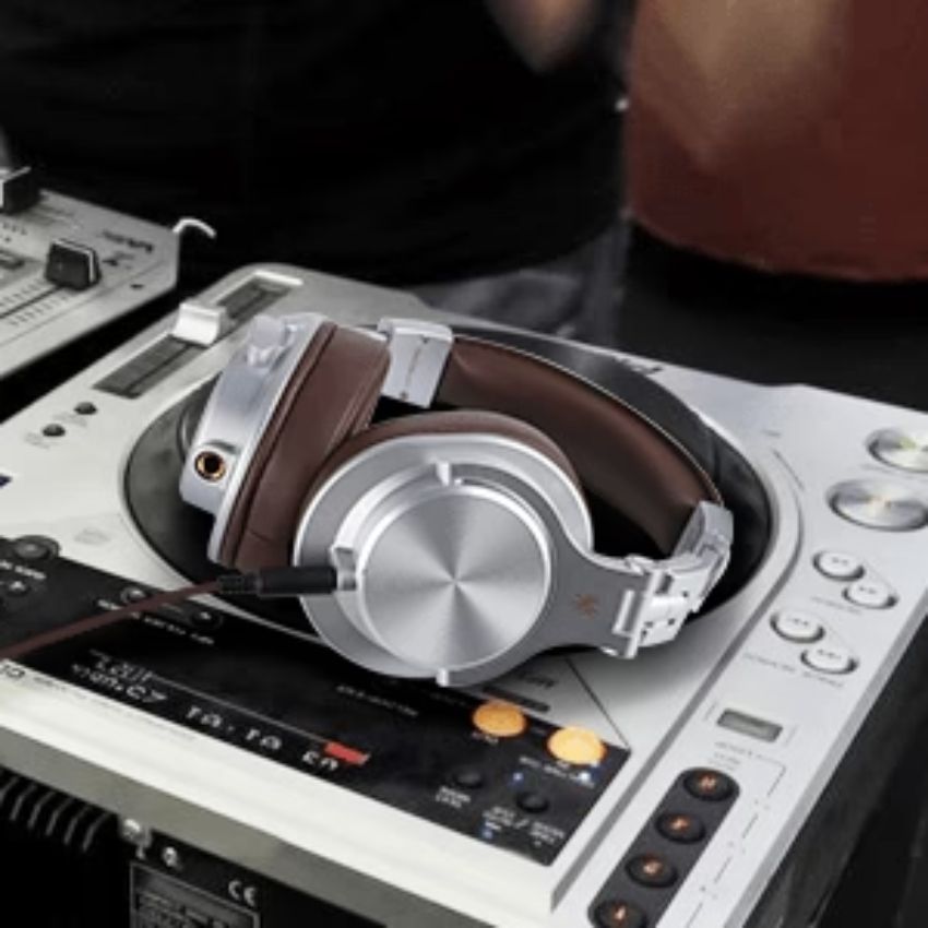 OneOdio A71 Wired Headphones - Silver