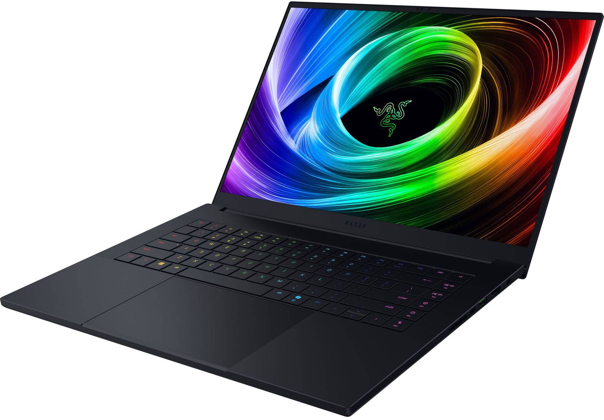 Razer Blade 16 (2025) Gaming Laptop 16" - Matte Black - AMD Ryzen AI 9 HX 370 2.0GHz - 32GB RAM - 2TB