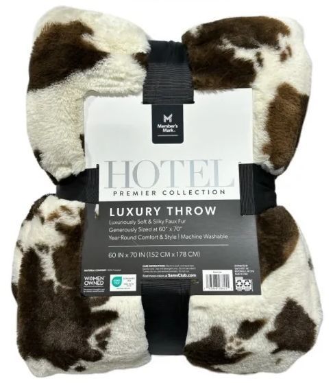 Member's Mark Hotel Premier Collection Luxury Throw (60 in x 70 in) - Image 7