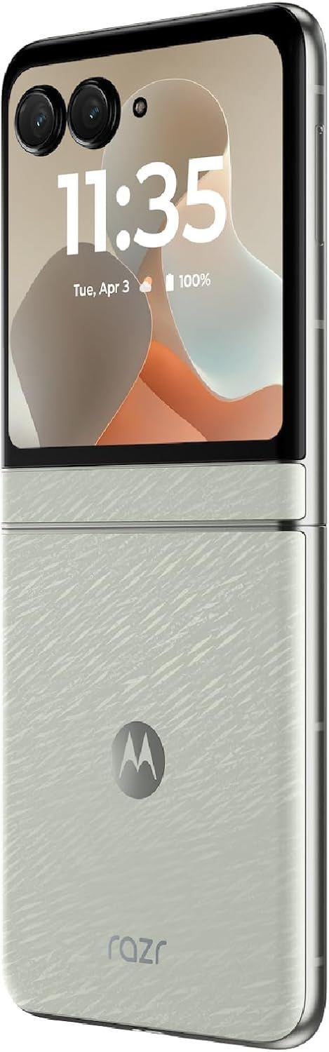 Motorola Razr (2025) - Image 17